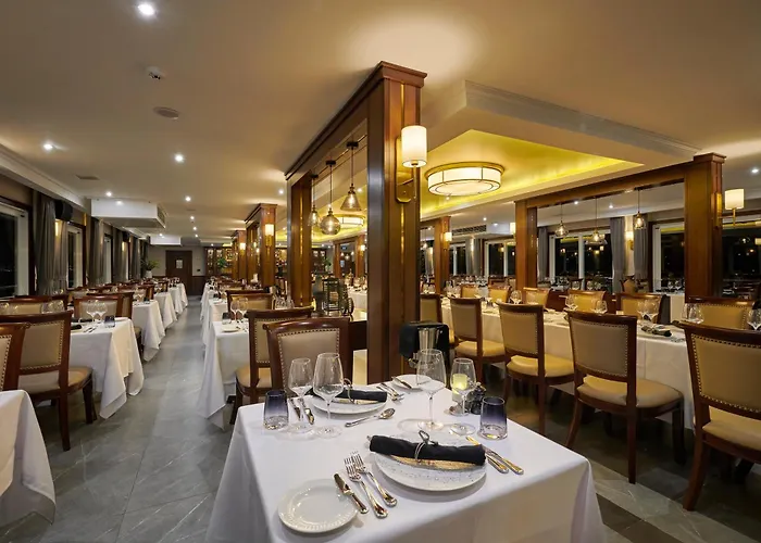 Paradise Legacy Cruise  Ha Long