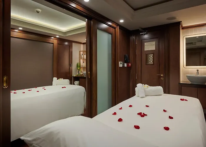 Paradise Legacy Cruise Ha Long